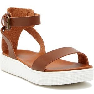 MIA Platform sandals